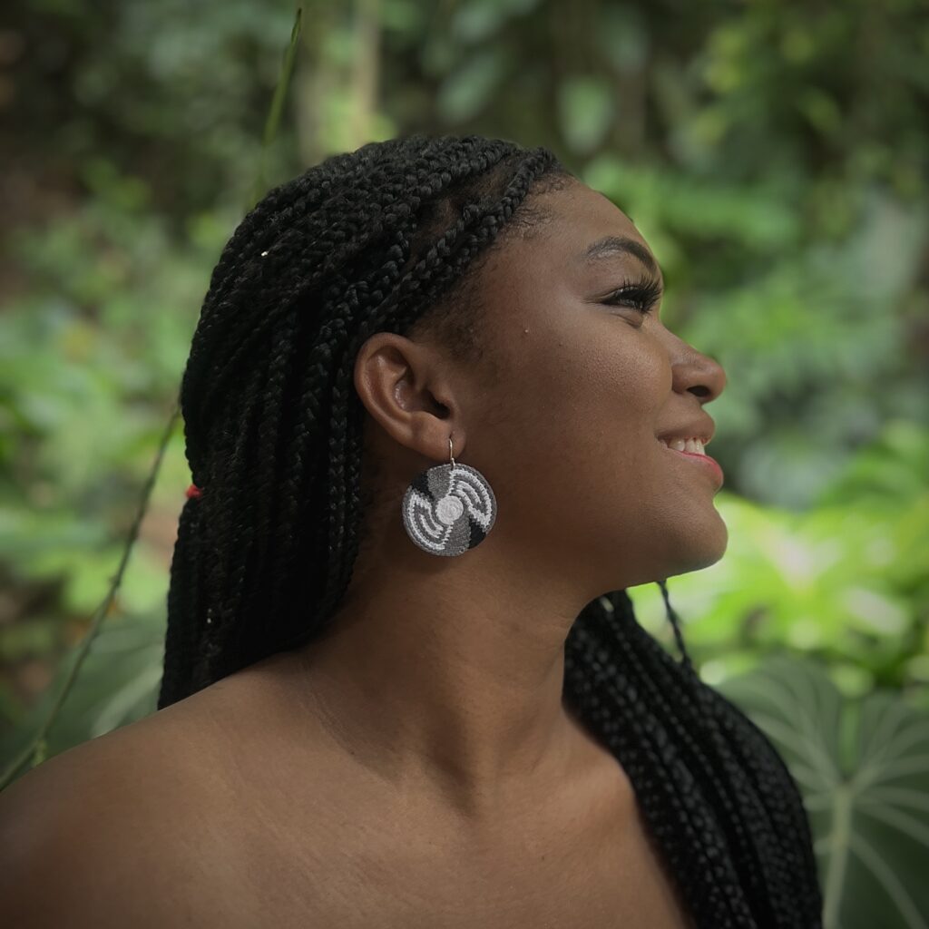 White Wagtail - Linavästrik Earrings